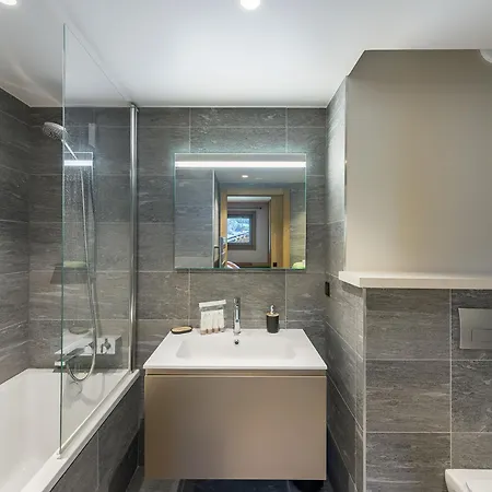 Lumineux Avec Spa, Piscine Et Sauna Pour 7 Personnes Near - Fr-1-569-132 Megève